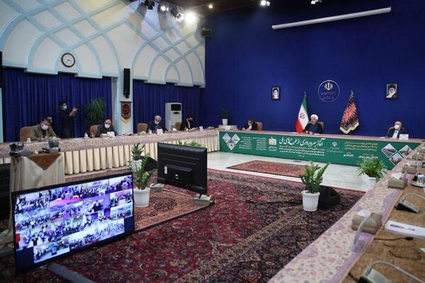  خدمات به عشایر و روستاییان را تا پایان دولت ادامه می‌دهیم
