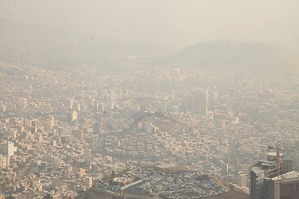 کودکان و سالمندان از فعالیت در فضای باز خودداری کنند
