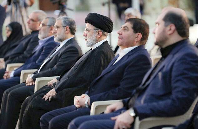 تصمیم‌های اقتصادی دولت مشکلات را دوچندان کرده است