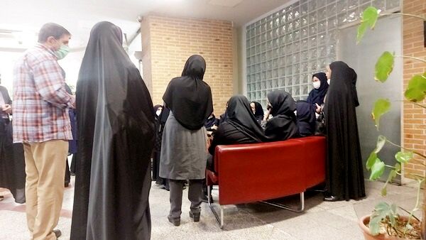 

بعد از ۱۰ تا ۲۵ سال کار، می‌گویند به ما نیاز ندارند