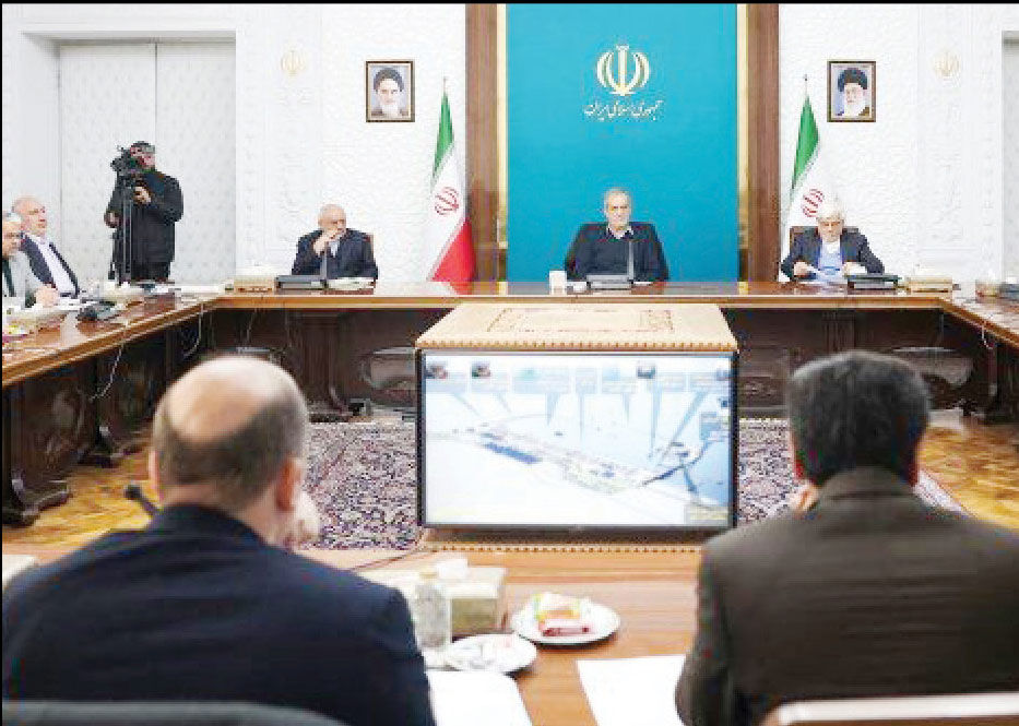  باید از تجربیات موفق جهانی برای تهیه نقشه راه مناطق آزاد و بنادر استفاده کنیم