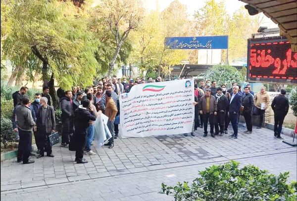 ۳۵۰ راننده ایثارگر خواستار دیدار با رئیس‌جمهور برای پایان بلاتکلیفی شدند
