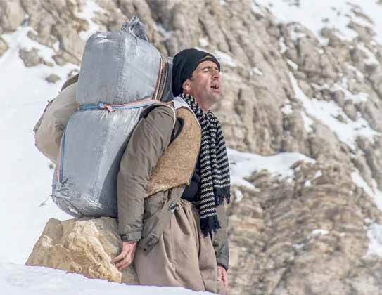 کولبری با نفسی که بالا نمی‌آید