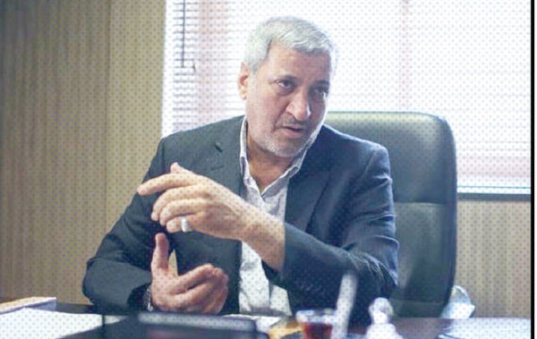 
 اگر افکار عمومی تصمیم‌گیر بود، دولت نباید تا پایان دوره می‌ماند