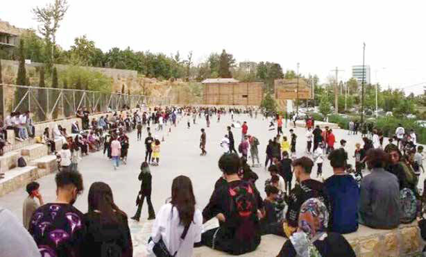 
شکاف میان معیارهای رسمی و واقعیت جامعه
