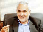 شکاف  درآمد و  هزینه  را  نمی‌توان  با  افزایش مزد  پر کرد