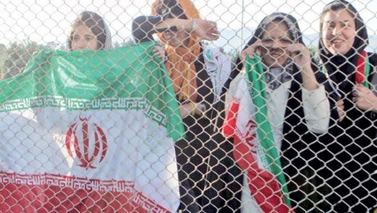 «ورود بانوان به ورزشگاه‌های سه شهر مذهبی» ممنوع شد؟!