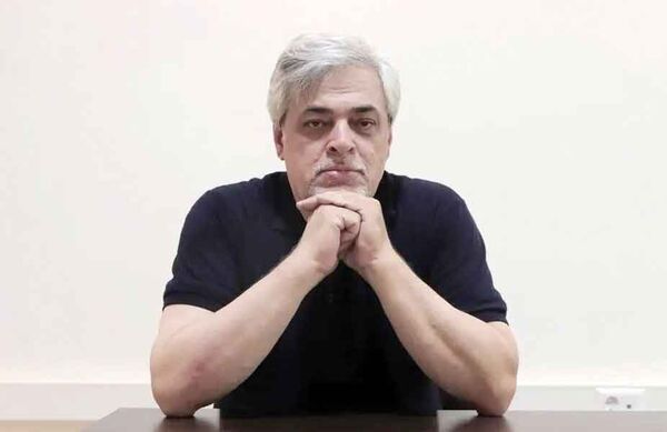 
بوی الرحمن جبهه پایداری بلند شده