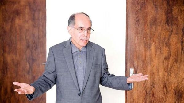 هماهنگ‌کننده برجام برای یافتن «راه حل میانه» عازم تهران می‌شود 
