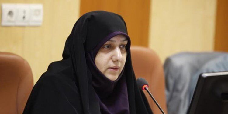 عضو شورای شهر تهران

این بار با پسرش خبرساز شد