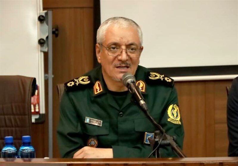 
اگر آمریکا غلطی بکند، 

دست ما روی ماشه است