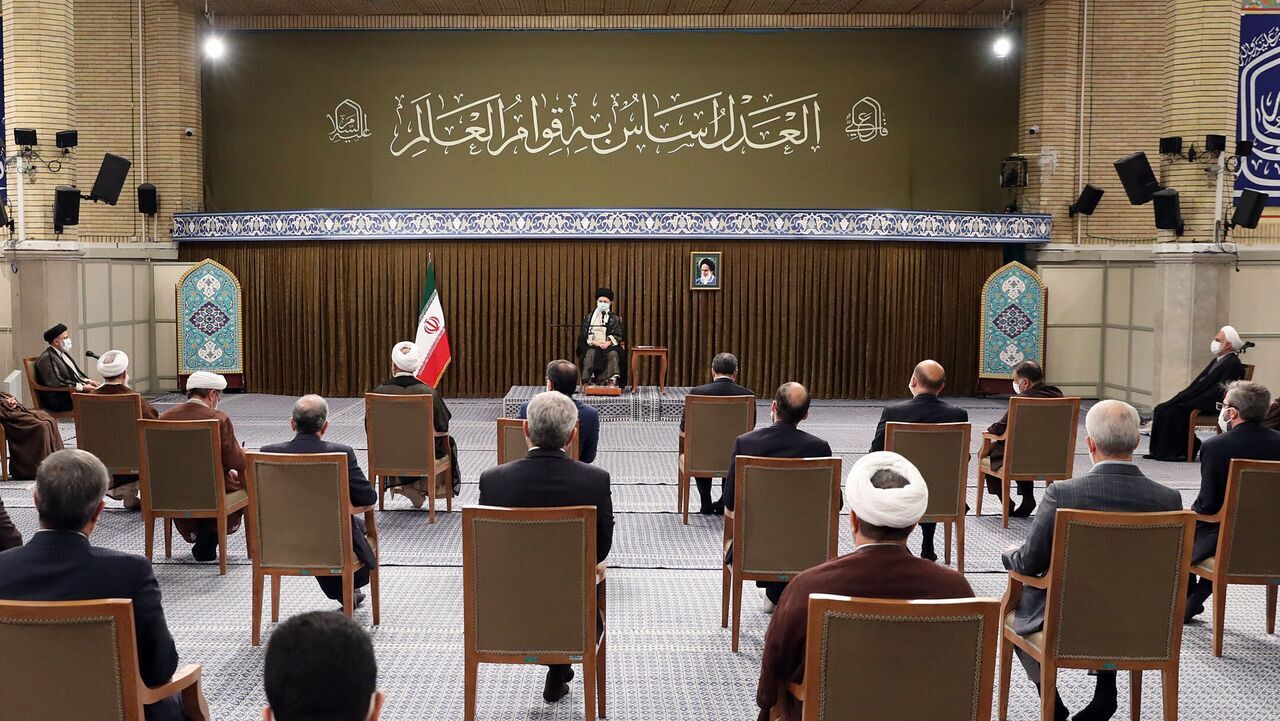 
مبارزه با فساد درون قوه قضائیه کار واجبی است که باید ادامه پیدا کند