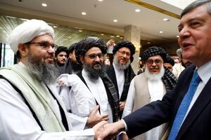 مذاکرات چراغ خاموش طالبان و آمریکا 