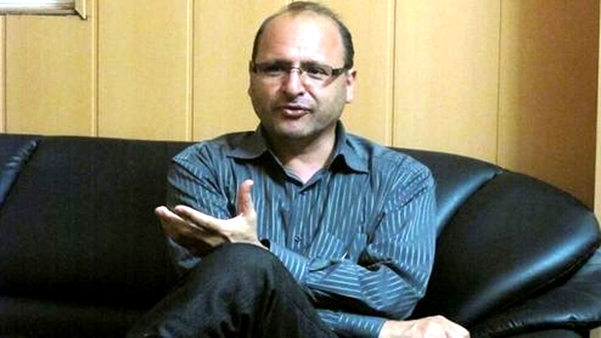 
غرب‌ستیزی از ابتدا نباید ایدئولوژی انقلاب ایران می‌شد