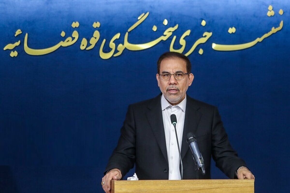 
قوانین مربوط به حجاب 

به قوت خود باقی است