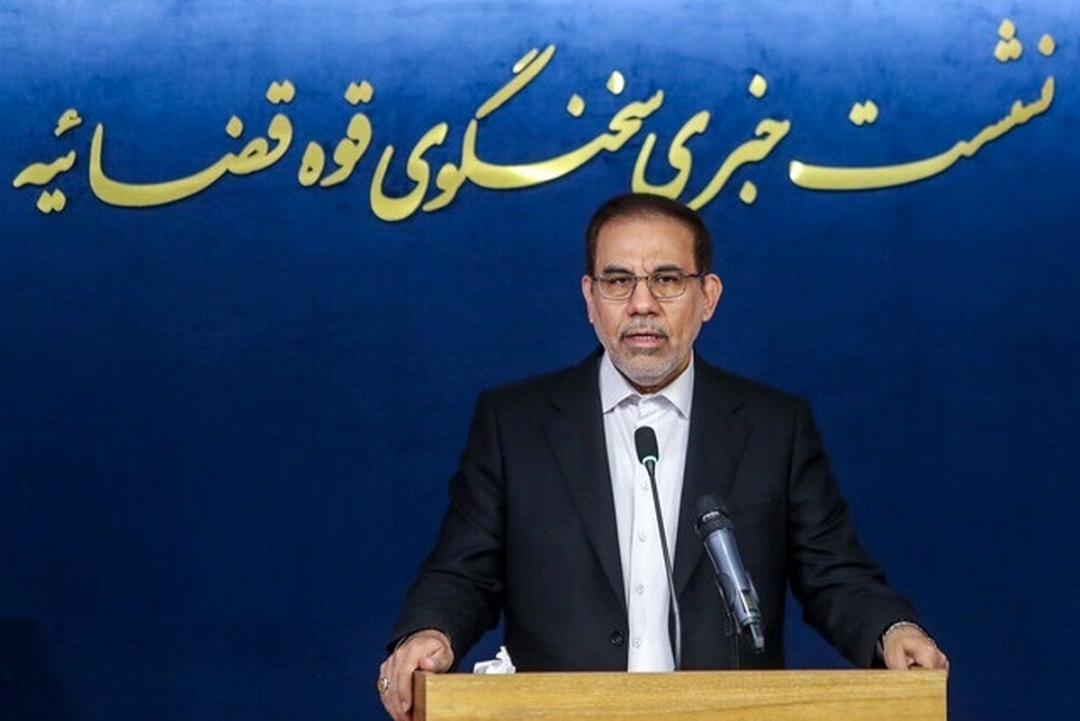 
قوانین مربوط به حجاب 

به قوت خود باقی است