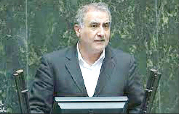 
هیأت رئیسه ۴۰ روز مانع از انجام وظایف نمایندگی اینجانب شد