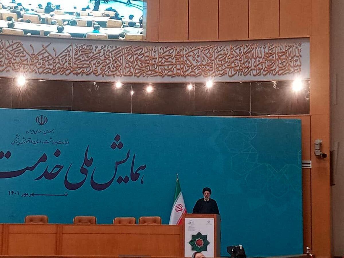  زحمات کادر درمان با هیچ ترازویی قابل اندازه‌گیری نیست 