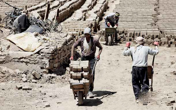 
وقتی طلب افزایش مزد مساوی بیکاری است