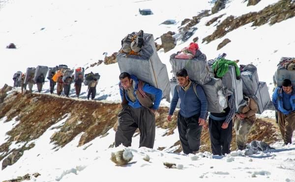 جان باختن یک کولبر در پاوه