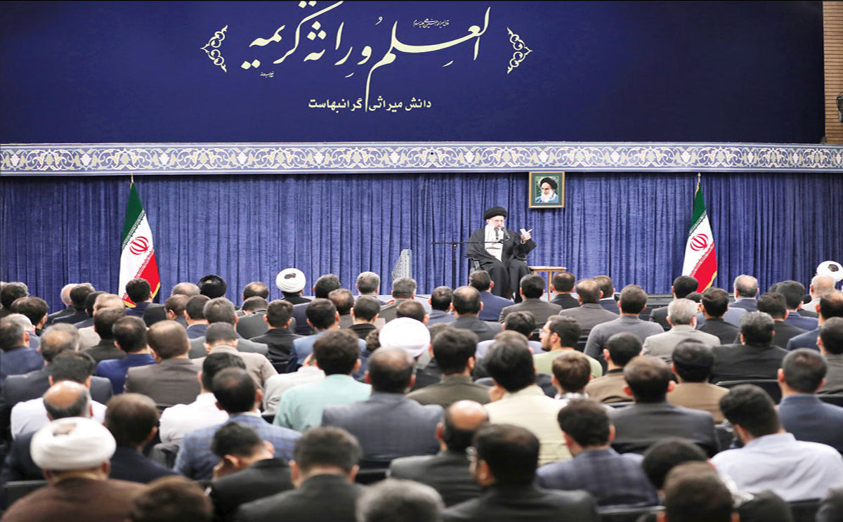 اساس مشکل منطقه حضور کسانی است که دم از صلح و آرامش می‌زنند