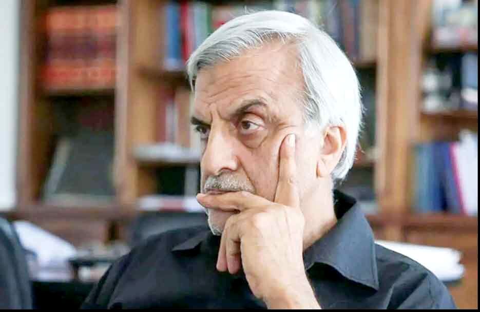 
برخی دم از ولایت مداری می زنند اما رفتار و گفتارشان رنگ و بوی نفوذ دارد