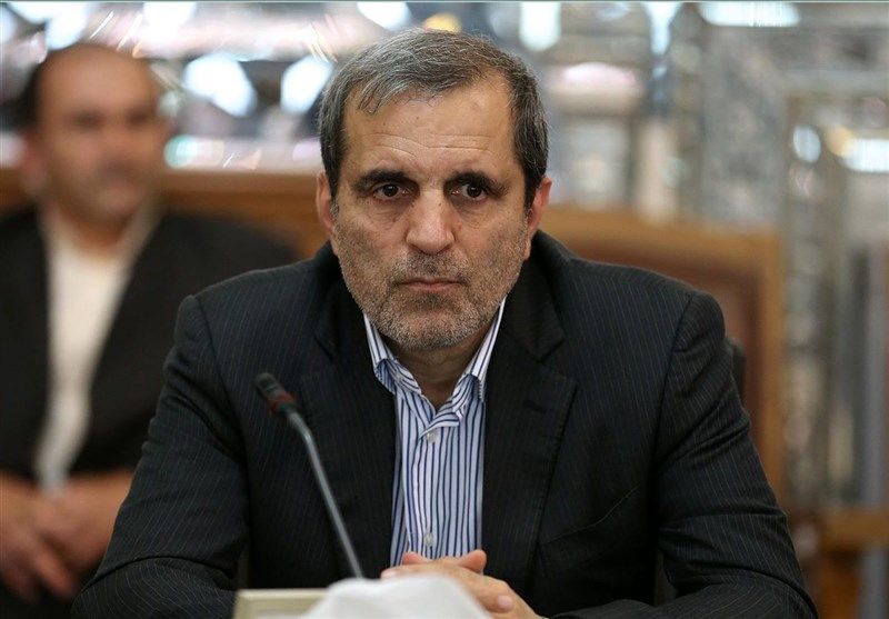 دولت باید از تصمیمش درباره بنزین صرف‌نظر کند