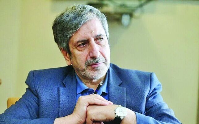 

 در ۱۰ سال اخیر ۱۲ هزار استاد دانشگاه 

از ایران خارج شده‌اند