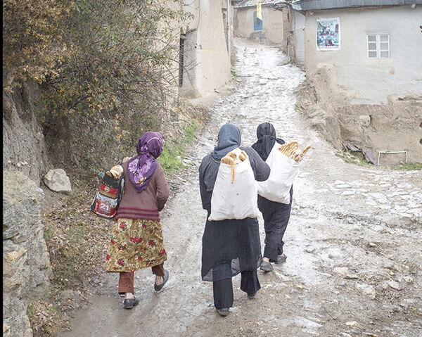 
روستاییان کردستان، مرکزی و هرمزگان از جیب می‌خورند