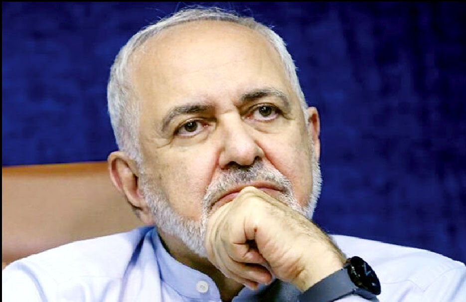  بدون دلواپسی و نگرانی از هیاهوها، تمام توان و زمان خود را....
