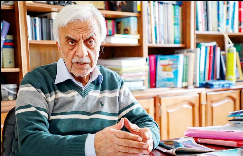
تا وقتی مخالفان دولت به نام وفاق در کابینه‌اند، استعفاها قابل پیش‌بینی است
