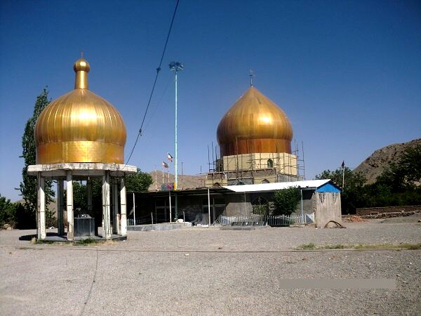 بازدید از تنها روستای آبی ایران  و  امامزاده‌ای در دل البرز