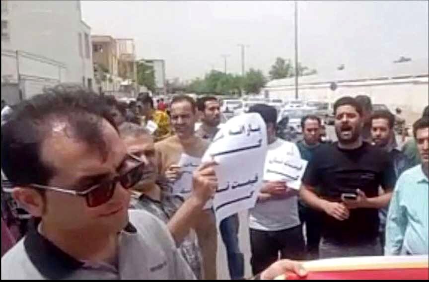 نانوایان در برخی شهرهای کشور 

تجمع کردند