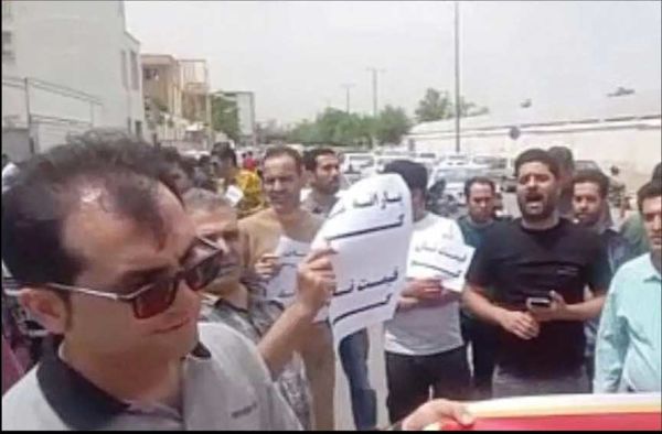 نانوایان در برخی شهرهای کشور 

تجمع کردند