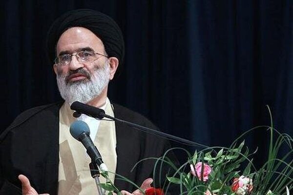 هیتلر درست گفت 

صهیونیست‌ها را تعقیب کنید و بکشید