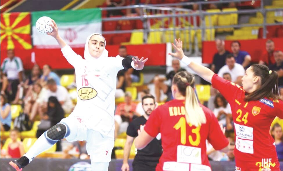 مصاف با ایسلند و سوئد 