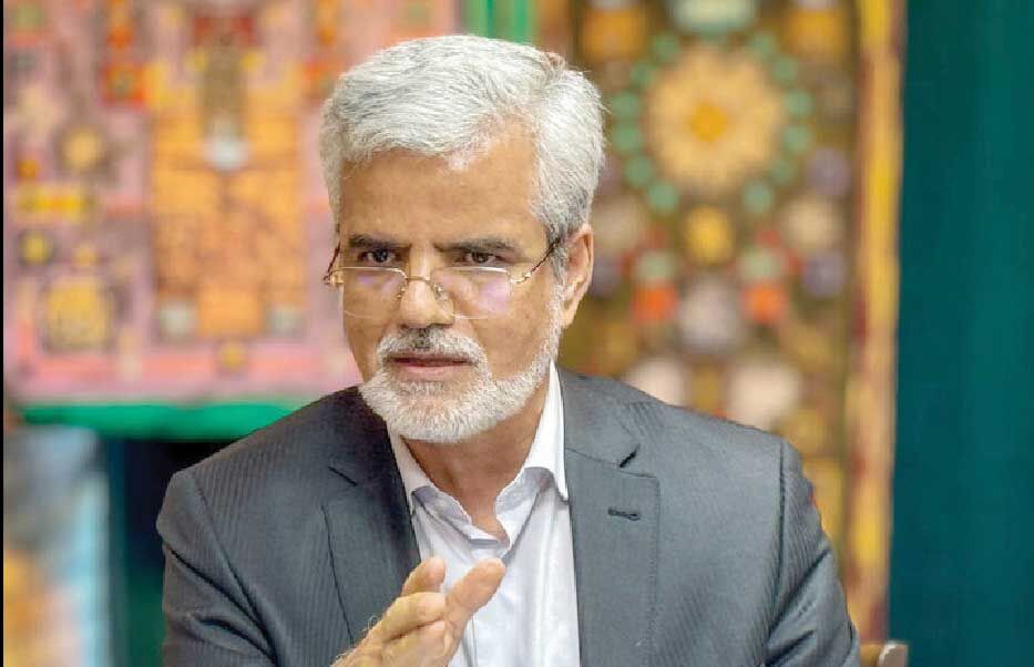 
با نماینده ای که آب به آسیاب دشمن می ریزد، برخورد قضایی شود