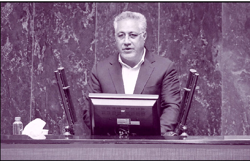 تمام نگاه‌ دولت به شرق است