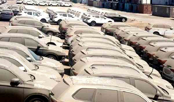 بازار سرگردان و تناقض آمارهای گمرک و وزیر صمت