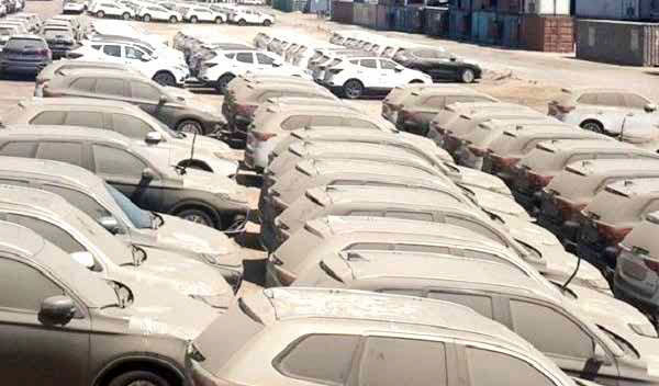 بازار سرگردان و تناقض آمارهای گمرک و وزیر صمت