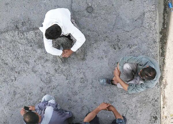 
از اجبار به دستفروشی و کولبری تا مرگ در غربت