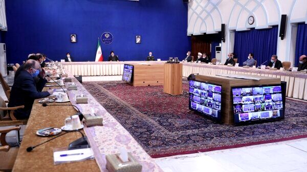 
دستگاه‌های اجرایی به برگزاری اجتماعات جز در موارد ضروری اصرار نکنند

