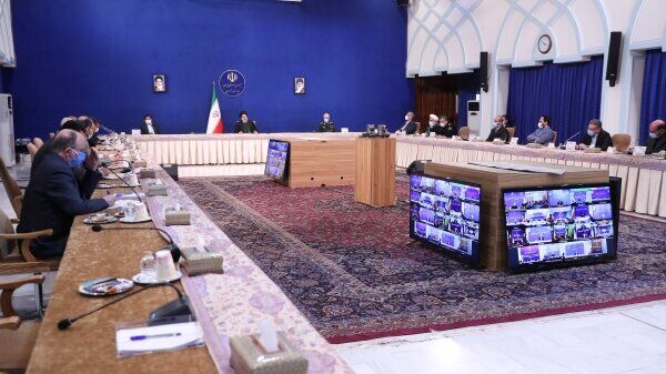 
دستگاه‌های اجرایی به برگزاری اجتماعات جز در موارد ضروری اصرار نکنند
