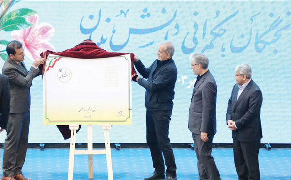 هنر، ماندن و حل مشکلات است 
