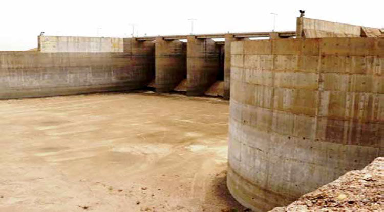 همه سدهای تهران در وضعیت بحرانی؛ 
85 درصد مخازن سدها خالی است