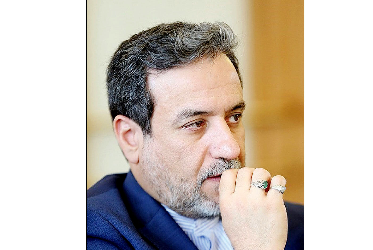  سوابق کاری عراقچی جای بحث دارد!