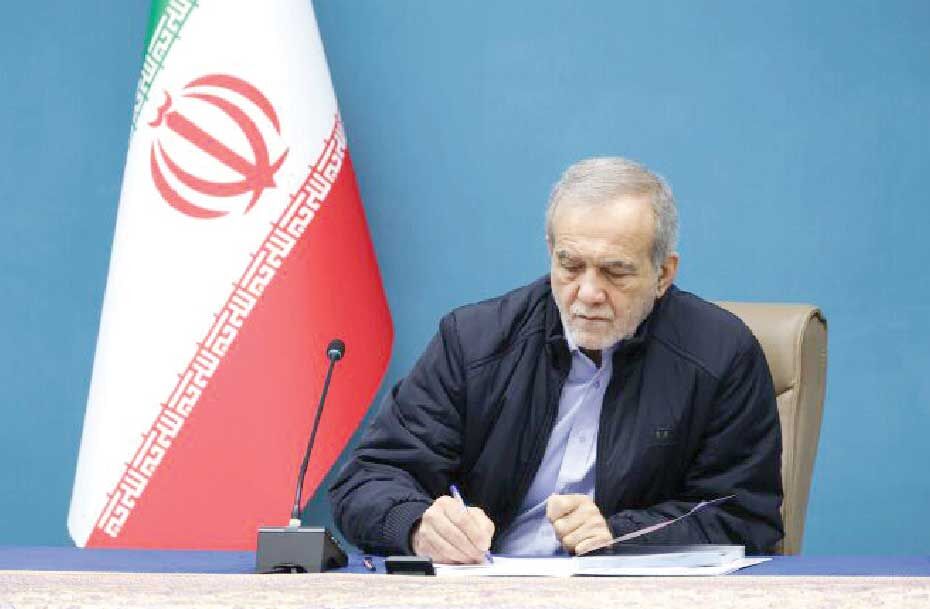 
نمایشگاه کتاب نشانه زنده بودن اندیشه و پویایی فرهنگ است