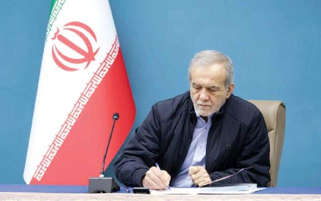 
نمایشگاه کتاب نشانه زنده بودن اندیشه و پویایی فرهنگ است