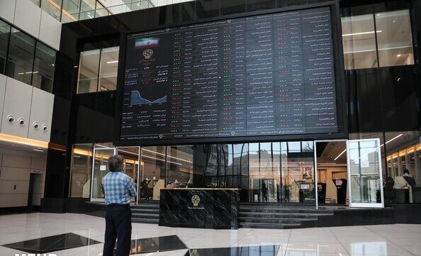 ۱۰۰۰ میلیارد تومان به صندوق تثبیت بورس واریز شد