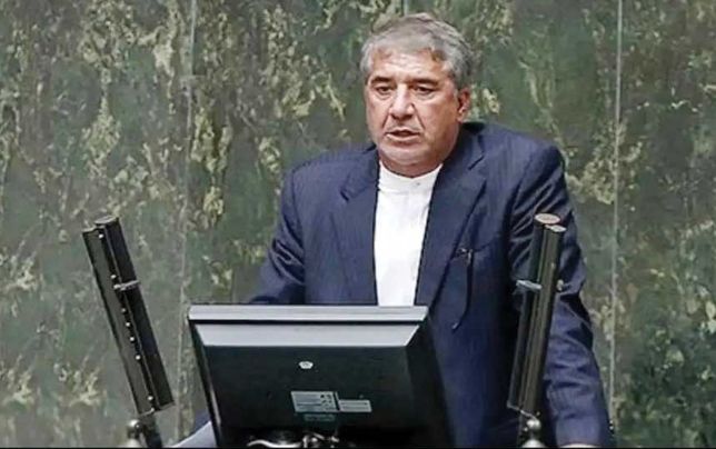 
سپر رهبری شدیم که تیر و ترکش به ما بخورد